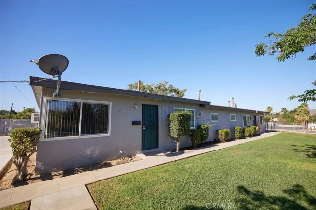 3644 Russell Street, Riverside, CA 92501