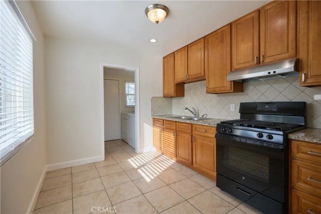 3644 Russell Street, Riverside, CA 92501