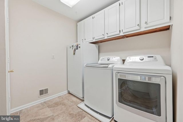 8213 CRACKLING FIRE DR, Gainesville, VA 20155