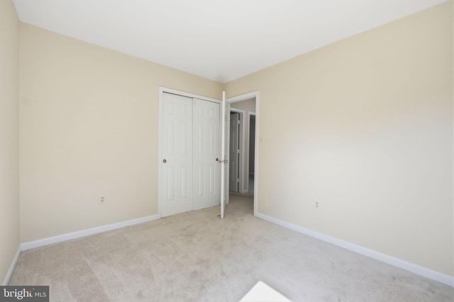 8213 CRACKLING FIRE DR, Gainesville, VA 20155