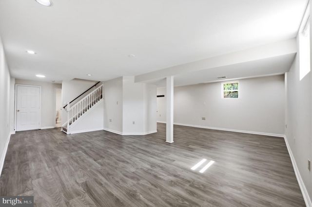 8213 CRACKLING FIRE DR, Gainesville, VA 20155