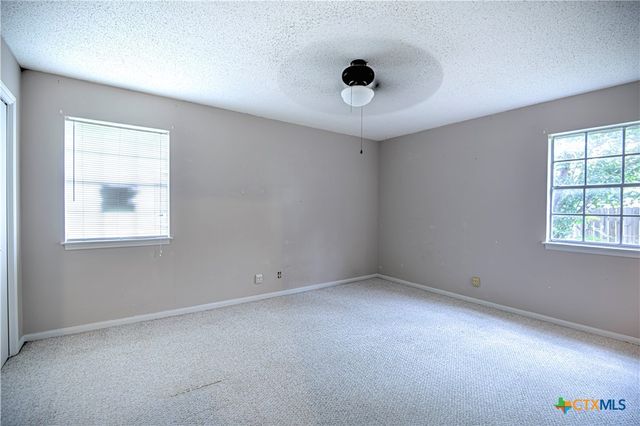 305 Tanglewood Road, Temple, TX 76502