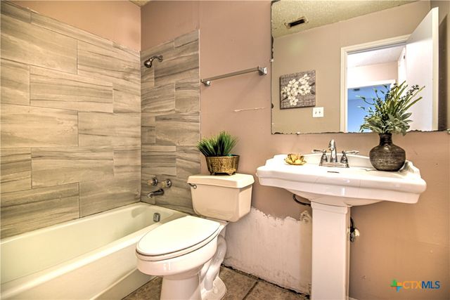 305 Tanglewood Road, Temple, TX 76502