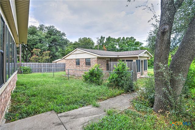 305 Tanglewood Road, Temple, TX 76502