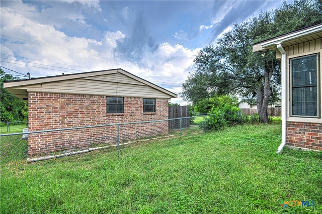 305 Tanglewood Road, Temple, TX 76502
