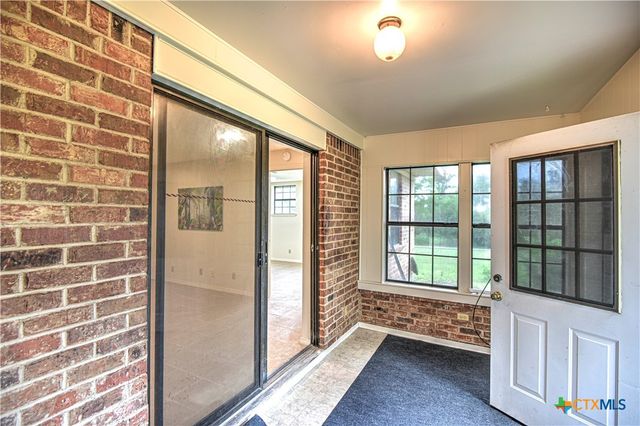305 Tanglewood Road, Temple, TX 76502