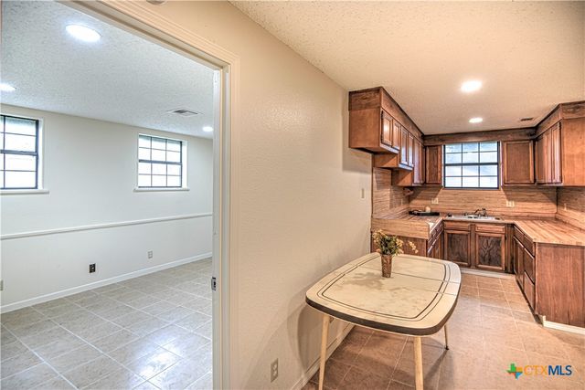 305 Tanglewood Road, Temple, TX 76502