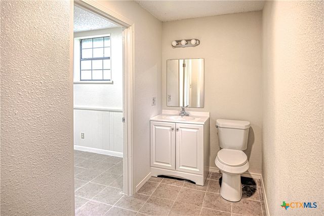 305 Tanglewood Road, Temple, TX 76502