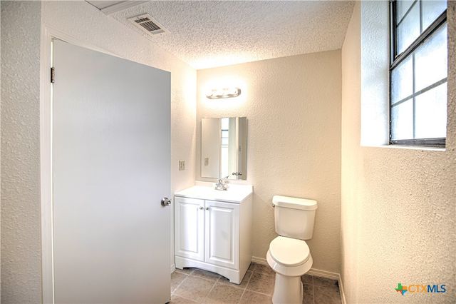 305 Tanglewood Road, Temple, TX 76502