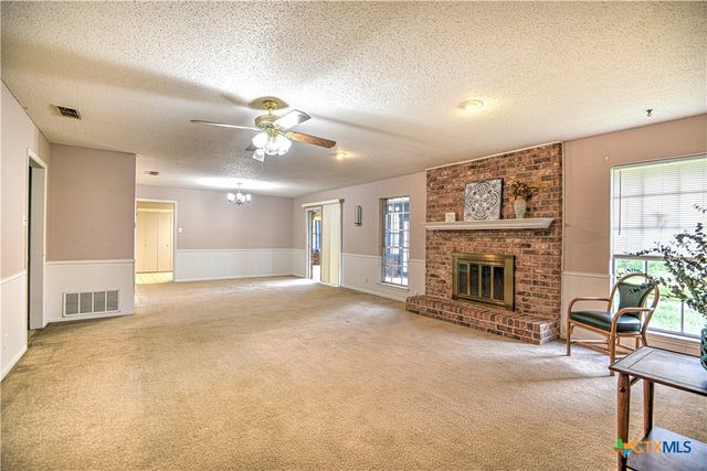 305 Tanglewood Road, Temple, TX 76502