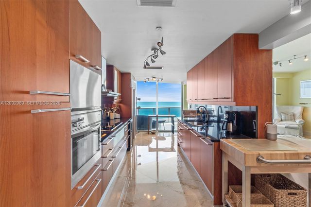 1600 S Ocean Blvd Apt 402, Lauderdale By The Sea, FL 33062