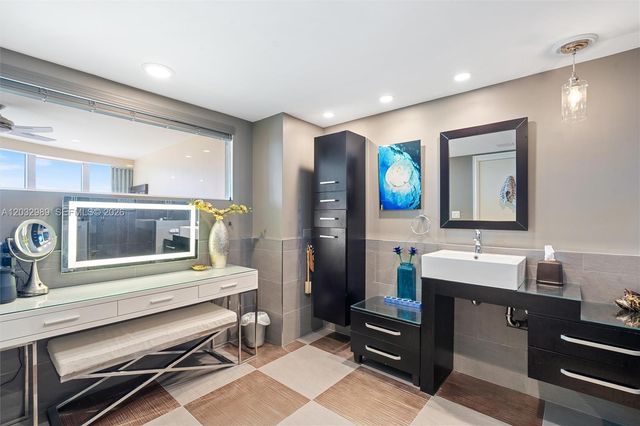 1600 S Ocean Blvd Apt 402, Lauderdale By The Sea, FL 33062