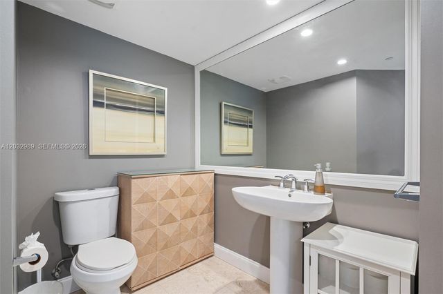 1600 S Ocean Blvd Apt 402, Lauderdale By The Sea, FL 33062