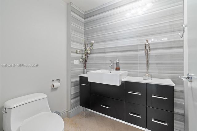 1600 S Ocean Blvd Apt 402, Lauderdale By The Sea, FL 33062