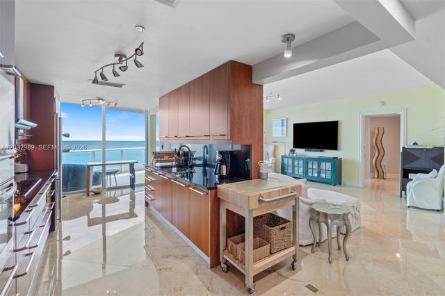 1600 S Ocean Blvd Apt 402, Lauderdale By The Sea, FL 33062
