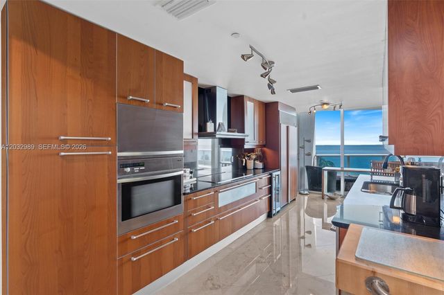 1600 S Ocean Blvd Apt 402, Lauderdale By The Sea, FL 33062