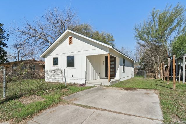 404 Harper, Seguin, TX 78155