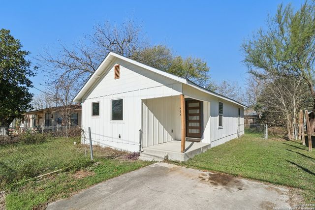 404 Harper, Seguin, TX 78155