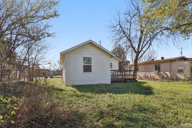 404 Harper, Seguin, TX 78155