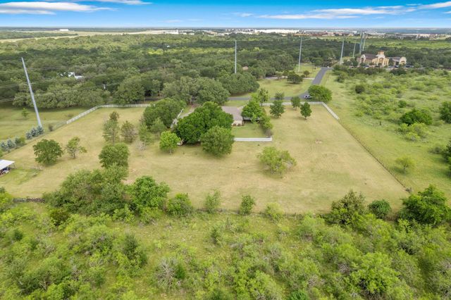 808 Golden Oaks RD, Georgetown, TX 78628