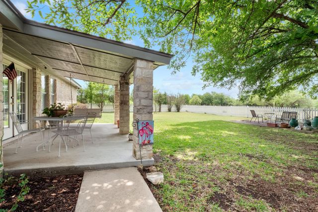 808 Golden Oaks RD, Georgetown, TX 78628
