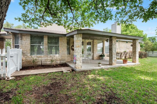 808 Golden Oaks RD, Georgetown, TX 78628