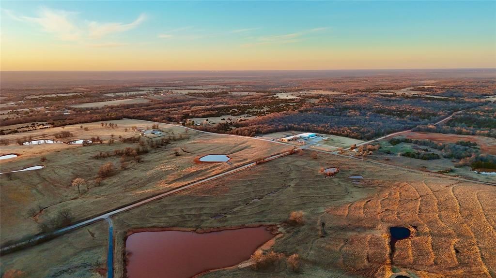 Image 1 of property listing at 2 Wilshire Road, Mcloud, OK 74851