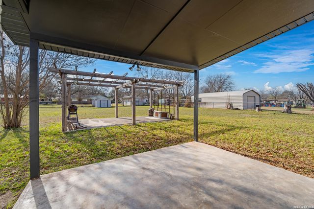 1232 Rivercrest Drive, New Braunfels, TX 78130