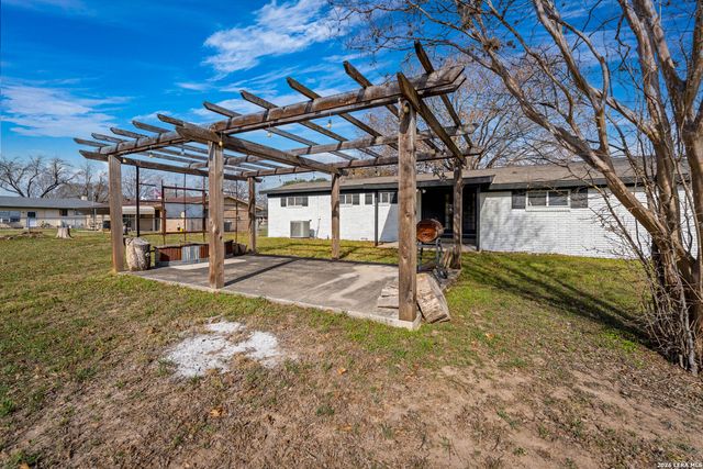 1232 Rivercrest Drive, New Braunfels, TX 78130