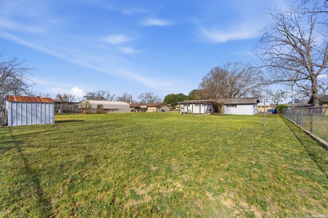 1232 Rivercrest Drive, New Braunfels, TX 78130