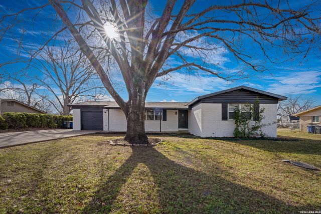 1232 Rivercrest Drive, New Braunfels, TX 78130