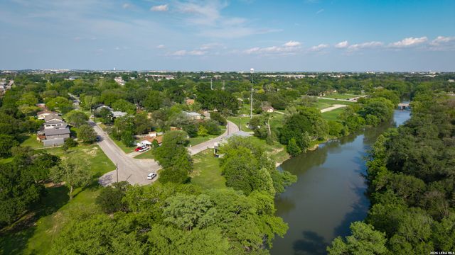 1232 Rivercrest Drive, New Braunfels, TX 78130