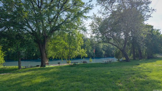 1232 Rivercrest Drive, New Braunfels, TX 78130