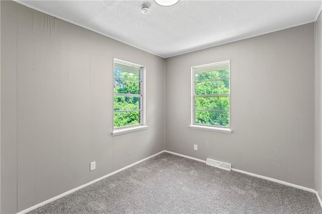 14832 E Nickell Avenue, Independence, MO 64050