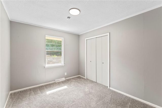 14832 E Nickell Avenue, Independence, MO 64050