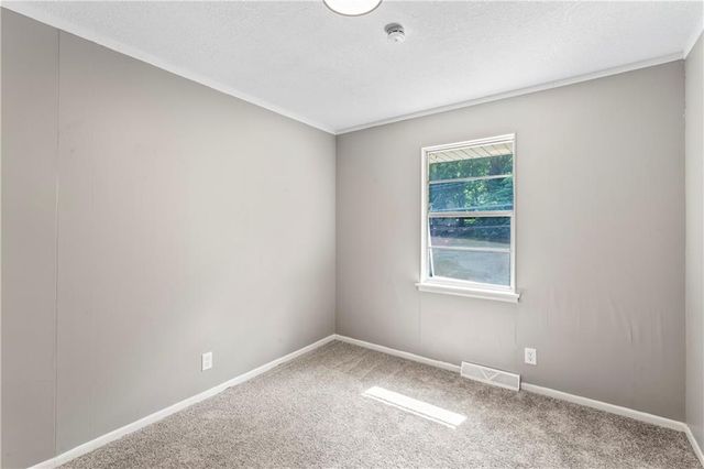 14832 E Nickell Avenue, Independence, MO 64050