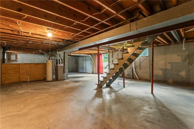 14832 E Nickell Avenue, Independence, MO 64050