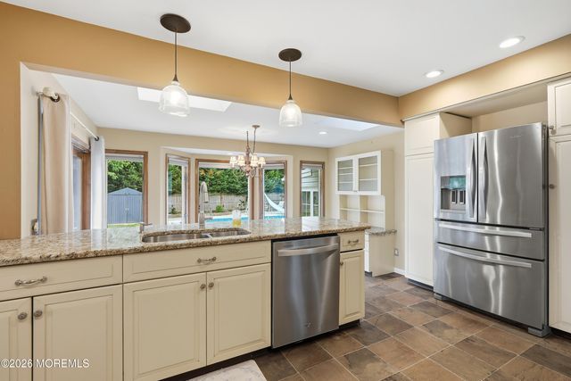 910 Somerset Drive, Toms River, NJ 08753