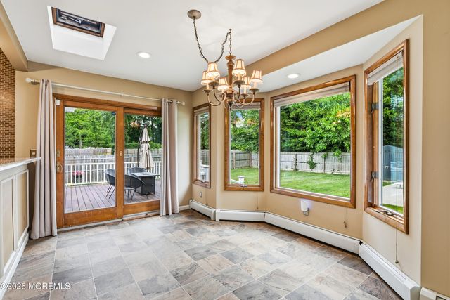 910 Somerset Drive, Toms River, NJ 08753