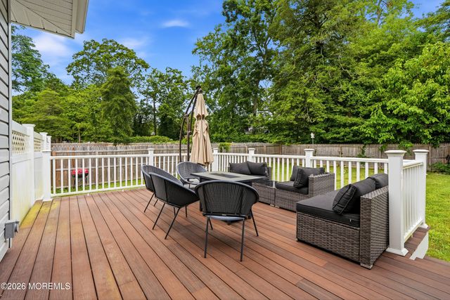 910 Somerset Drive, Toms River, NJ 08753