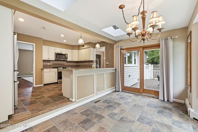 910 Somerset Drive, Toms River, NJ 08753
