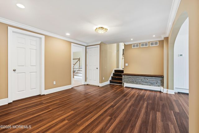 910 Somerset Drive, Toms River, NJ 08753