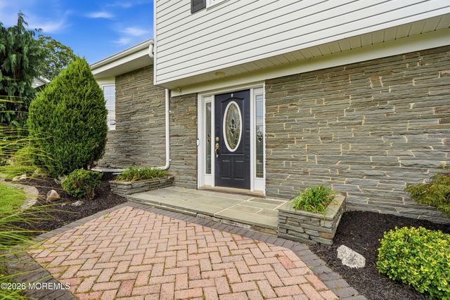 910 Somerset Drive, Toms River, NJ 08753