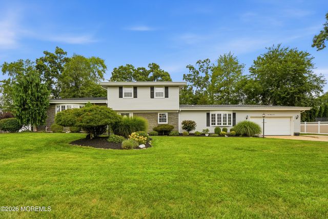 910 Somerset Drive, Toms River, NJ 08753