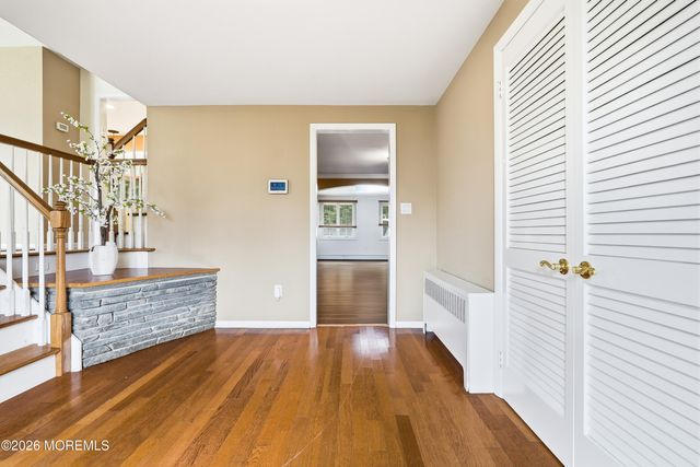 910 Somerset Drive, Toms River, NJ 08753