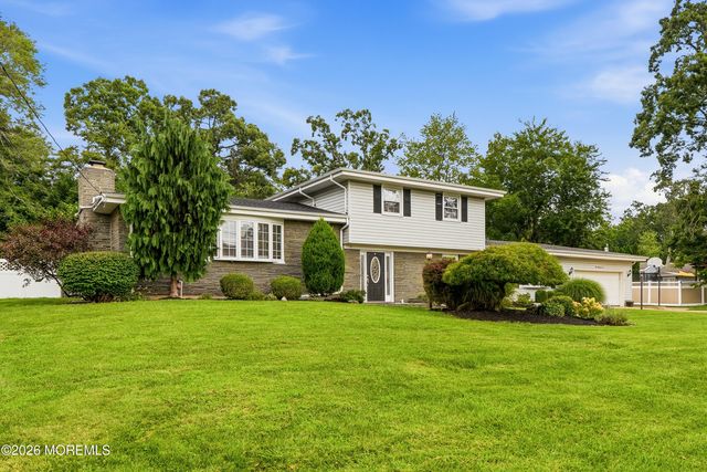 910 Somerset Drive, Toms River, NJ 08753