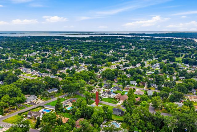 910 Somerset Drive, Toms River, NJ 08753