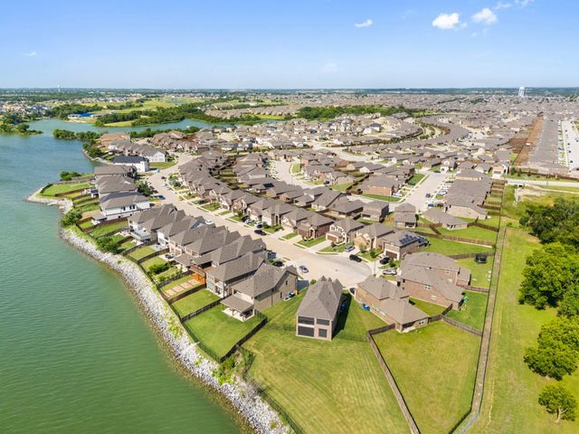 18137 Lakefront Court, Forney, TX 75126