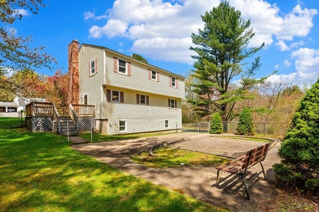 3 Cortland Drive, Salem, NH 03079