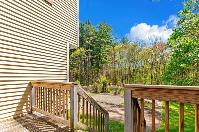 3 Cortland Drive, Salem, NH 03079